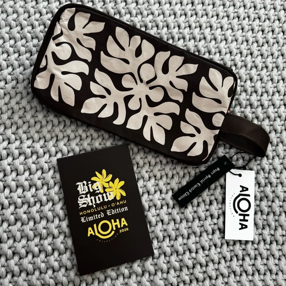 Aloha Collection• Super Special Limited Edition APPLIQUÉ DOPP KIT Coconut - Picture 8 of 11